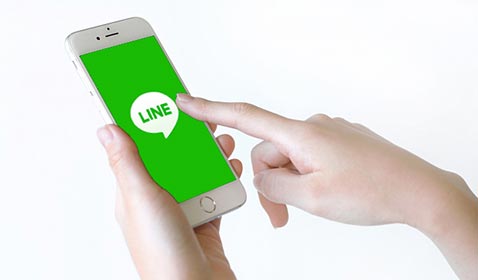 LINEで友だち追加をする